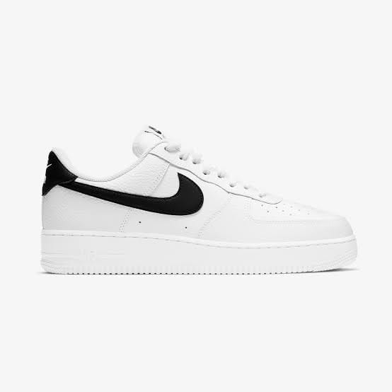 NIKE AIR FORCE BEYAZ & SIYAH  ESKI SEZON