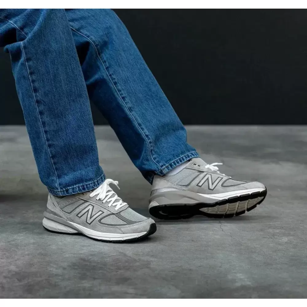 New Balance 990 v5 grey